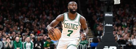 Celtics vs. Bucks prediction, odds, line, spread, time: 2024 NBA picks.